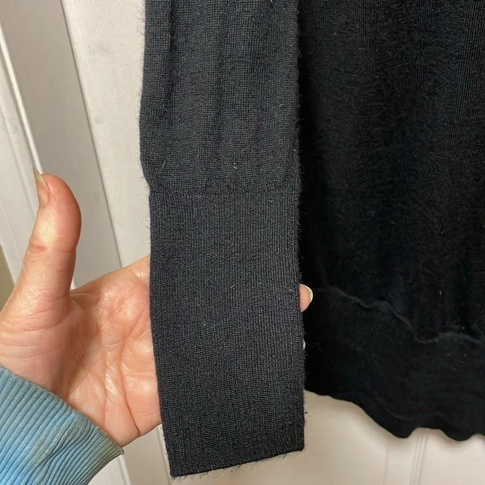 TAHARI | Long | Cowl Neck | 100% ExtraFine Merino Wool | Black | Sweater| Size S - Picture 7 of 15